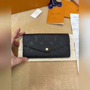 Louis Vuitton Sarah Wallet